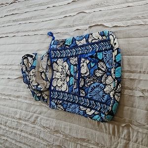 Vera Bradley cross body